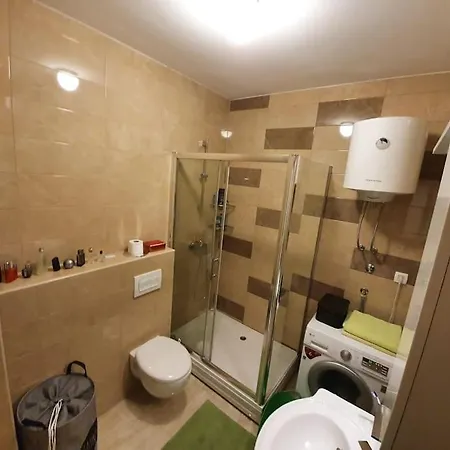 Apartmán Sunny In With A Garage! *